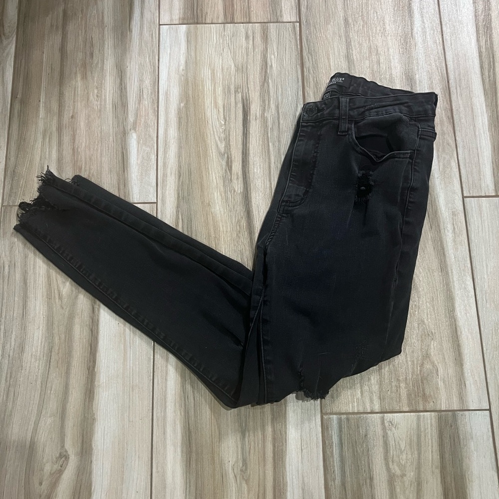 Black Distressed Women's Jeans